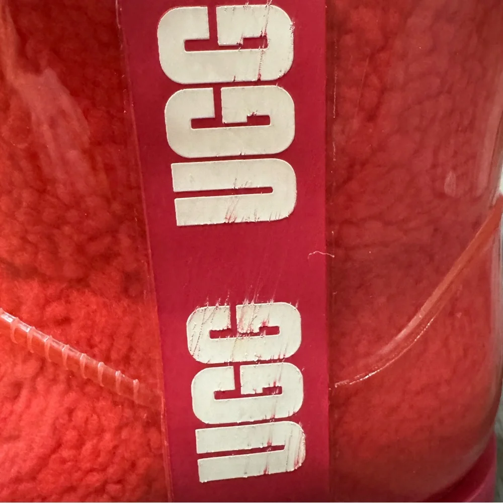 UGG Women's Classic Clear And Red Short Waterproof Boots Size 9 - Picture 14 of 15